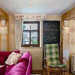 Ferienwohnung-cottage Rhoener Kraeute *