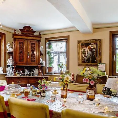 別荘 Ferienwohnung-cottage Rhoener Kraeute *