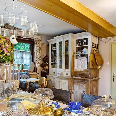 Ferienwohnung-cottage Rhoener Kraeute