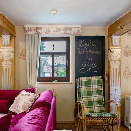 Ferienwohnung-cottage Rhoener Kraeute