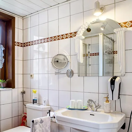 Ferienwohnung-cottage Rhoener Kraeute 別荘 Buttlar
