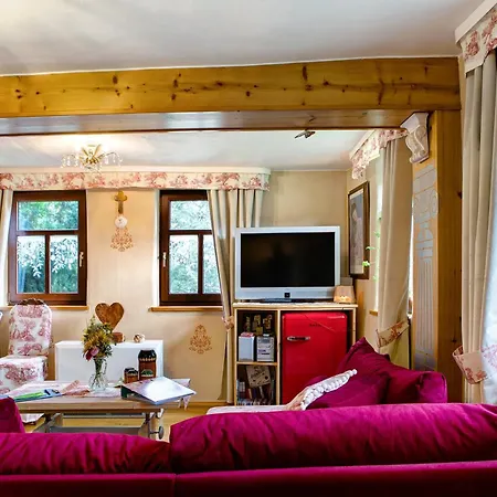 別荘 Ferienwohnung-cottage Rhoener Kraeute